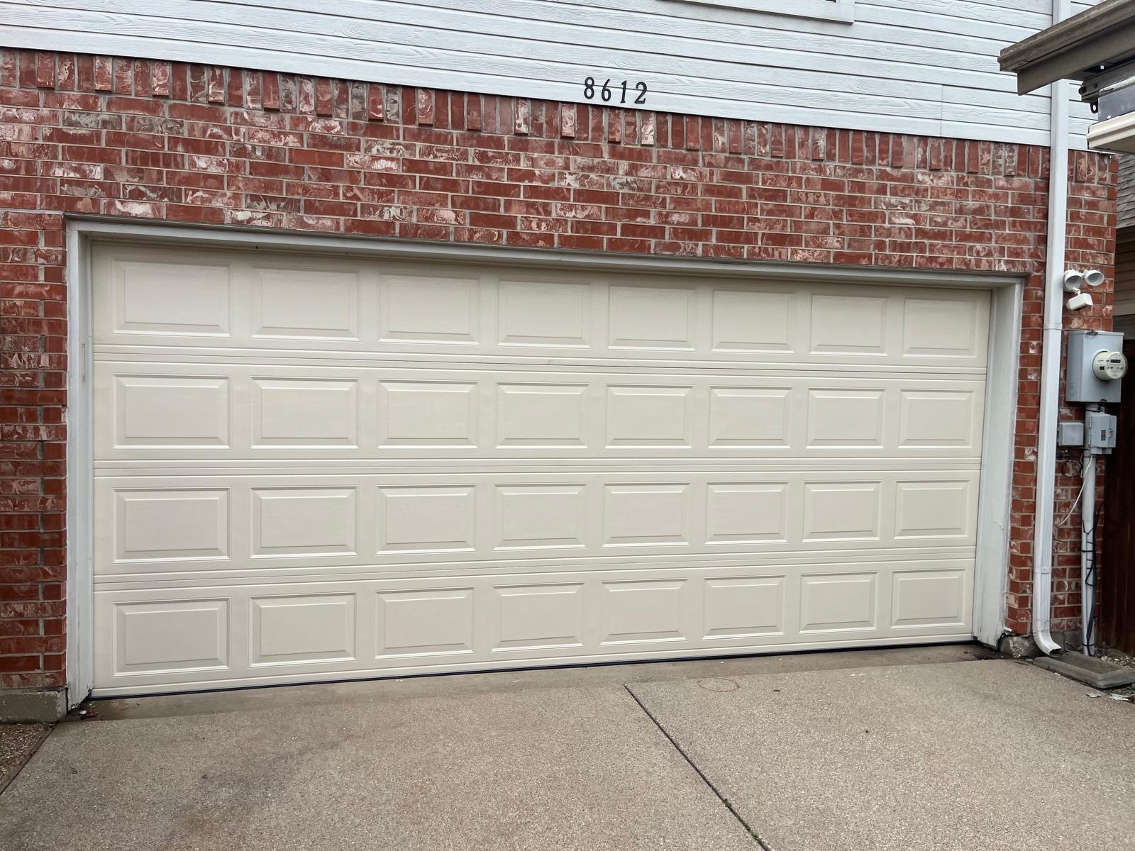 Garage door installation DFW by Fast Mobile Garage Doors